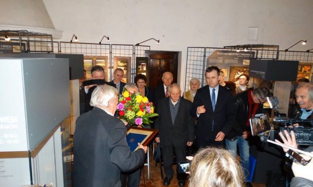 Wręczenie dyplomu Honorowego Obywatela Miasta Piotrkowa Trybunalskiego