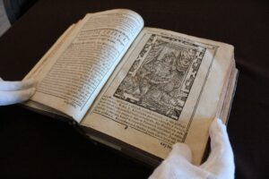 Zdjęcie z lekcji dotyczącej koronacji królów polskich