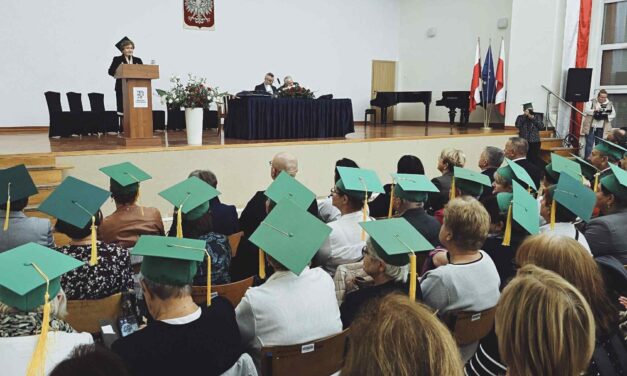 inauguracji roku akademickiego Uniwersytetu Trzeciego Wieku